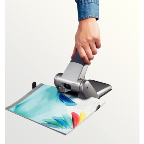 Dziurkacz mocny LEITZ czerwony 65 kartek 51800025 Leitz Dziurkacz mocny LEITZ czerwony 65 kartek 51800025 Leitz