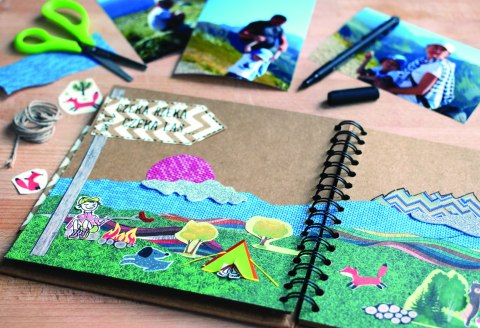 Album na spirali z okienkiem, 20x20cm, 30 ark, brązowe eco, 180g/m2, Happy Color HA 7631 2020-WE30 Happy Color Album na spirali z okienkiem, 20x20cm, 30 ark, brązowe eco, 180g/m2, Happy Color HA 7631 2020-WE30 Happy Color