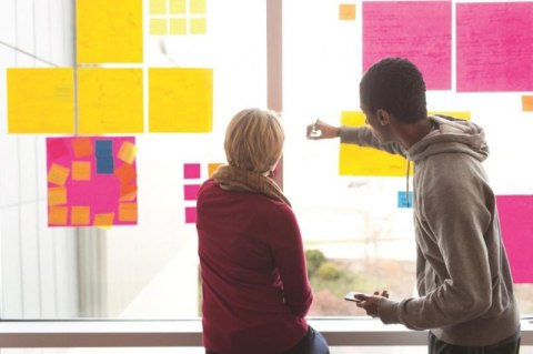 Podajnik do bloczków samoprzylepnych POST-IT_ Pro (PRO-C-1SSC), fioletowy, w zestawie 1 bloczek Super Sticky Z-Notes Post-It 3M