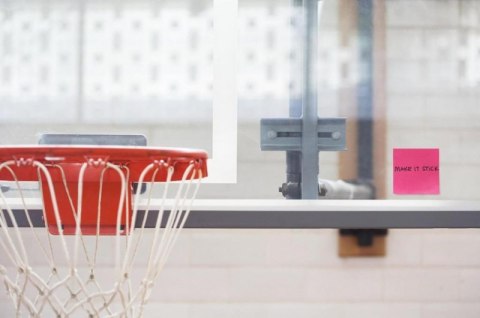 Podajnik do bloczków samoprzylepnych POST-IT_ Pro (PRO-C-1SSC), fioletowy, w zestawie 1 bloczek Super Sticky Z-Notes Post-It 3M