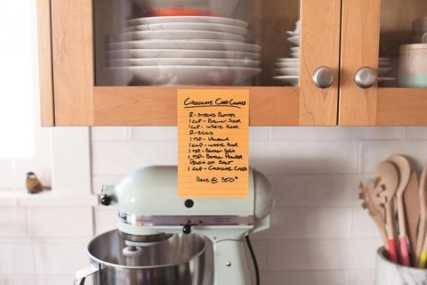 Bloczek samoprzylepny POST-IT_ Super Sticky w linie (4690-SS3BGK-EU), 101x152mm, 3x90 kart., paleta Bangkok Post-It 3M