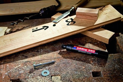 Marker permanentny ścięta końcówka 4-12 mm czarny Edding 390/001/C Edding