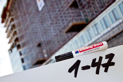 Marker EDDING 850 permanentny ścięta końcówka 5-16mm czarny Edding